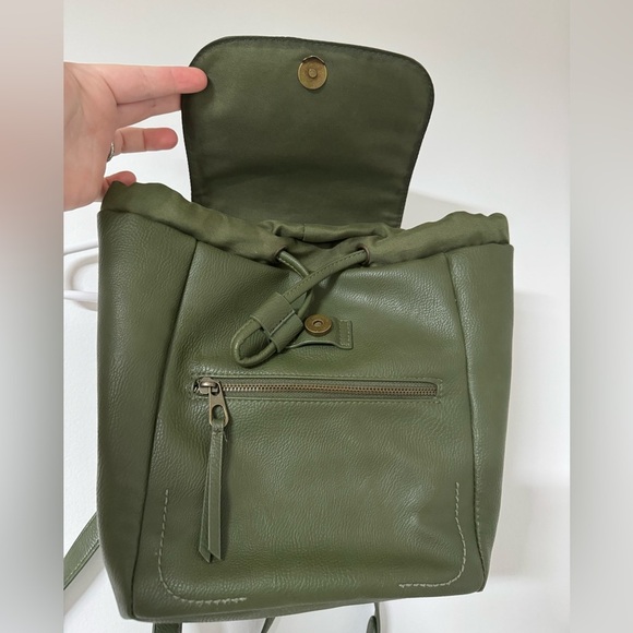 UNIVERSAL THREAD GOODS CO green backpack - Picture 3 of 11